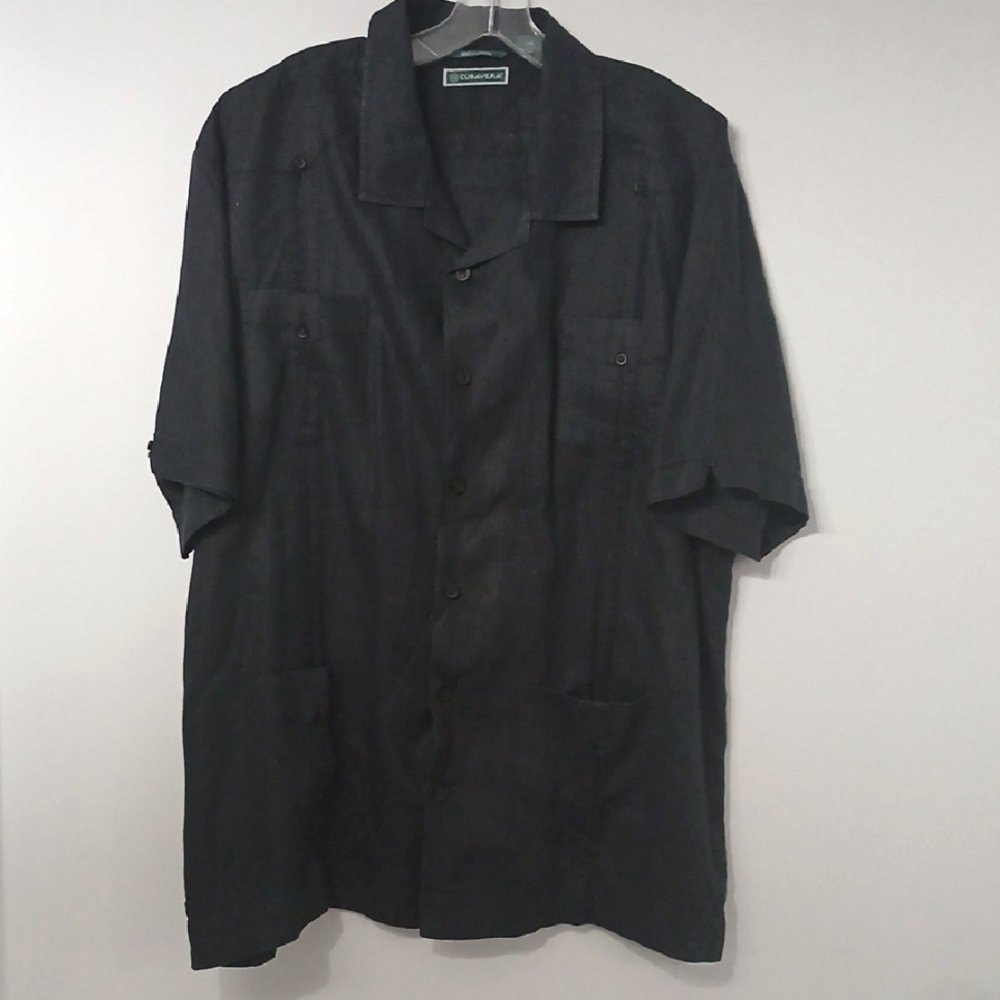 CUBAVERA , men's black shirt(guayavera) pre-owned excellent conditions